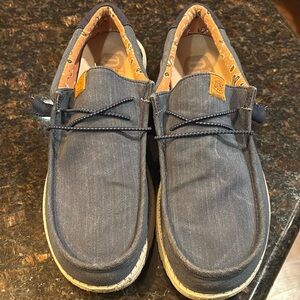 Hey Dudes men’s canvas shoes